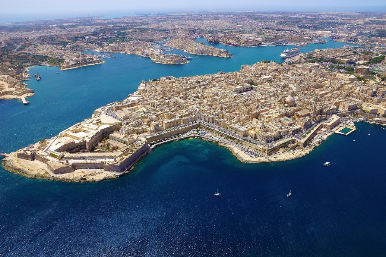 Harbour Lights Seafront 2 Bedroom Apartments With Panoramic Sea Views - By Getawaysmalta St. Paul's Bay Esterno foto